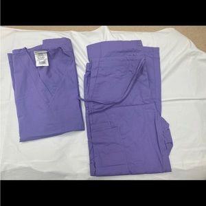 UA Butter Soft Scrubs Size L